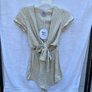 Princess Polly Beige Tie-Front Romper- Women’s Size 0 NEW